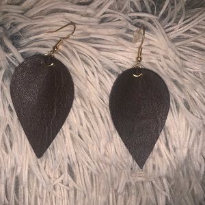 Black small faux leather earrings